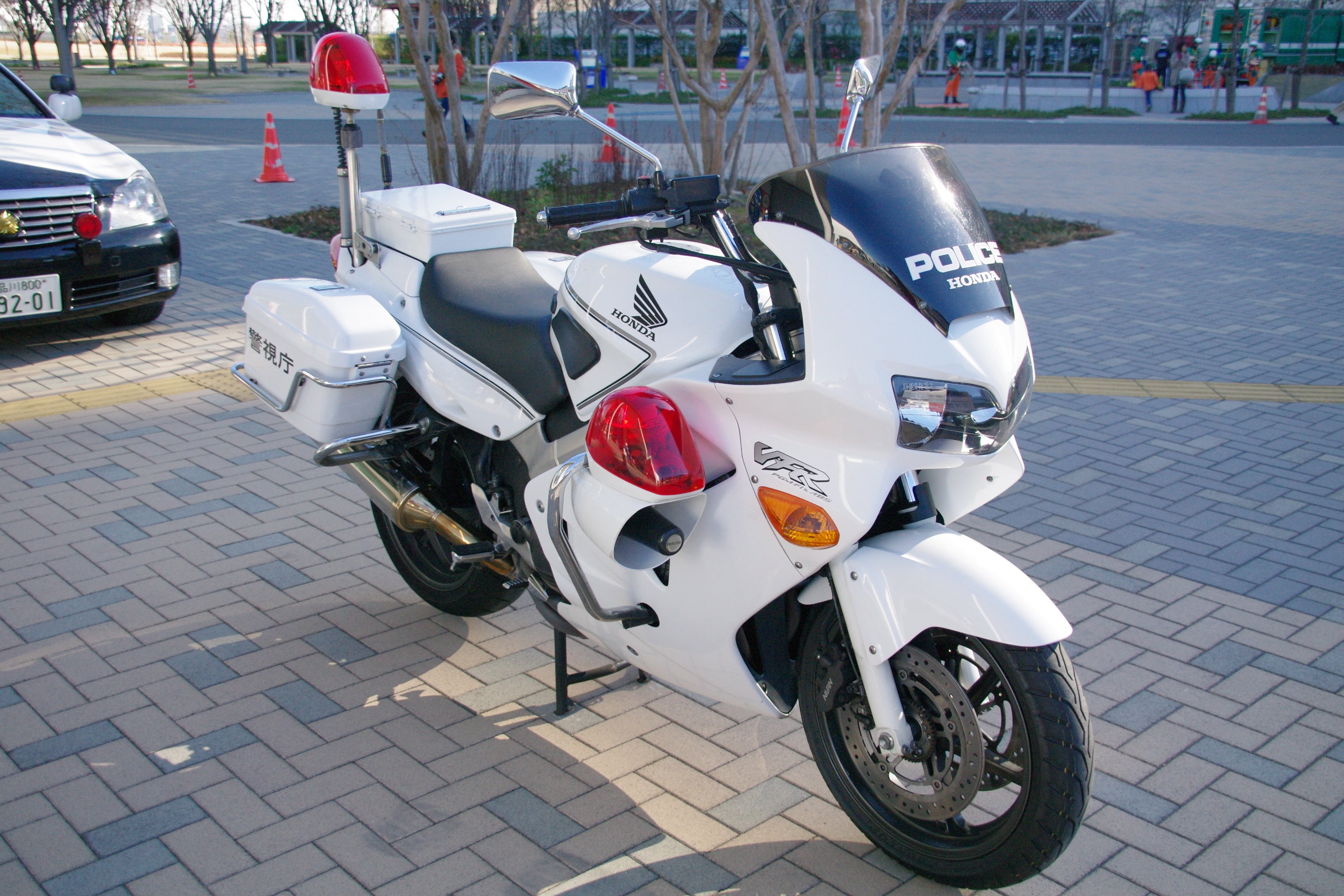 ３官庁の車両展示も実施！