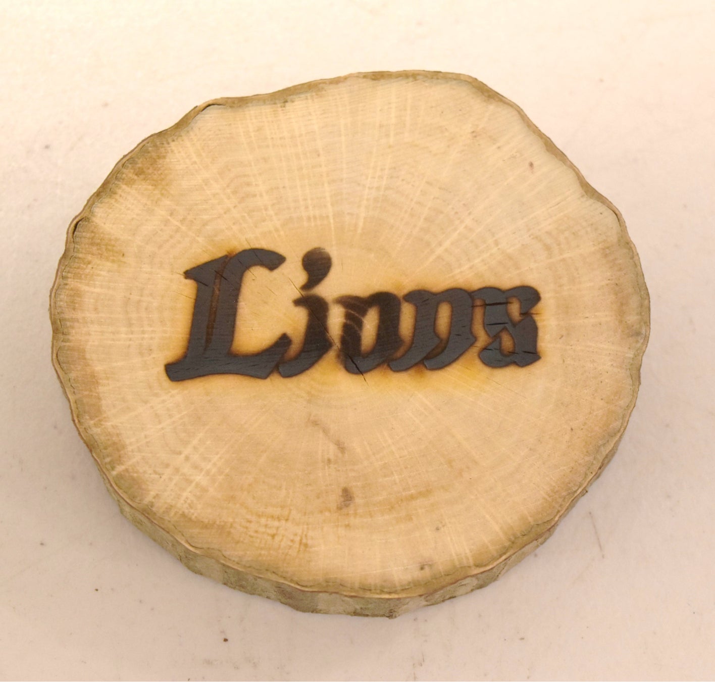 埼玉西武ライオンズのロゴを焼き印した「間伐材コースター」を作ろう!