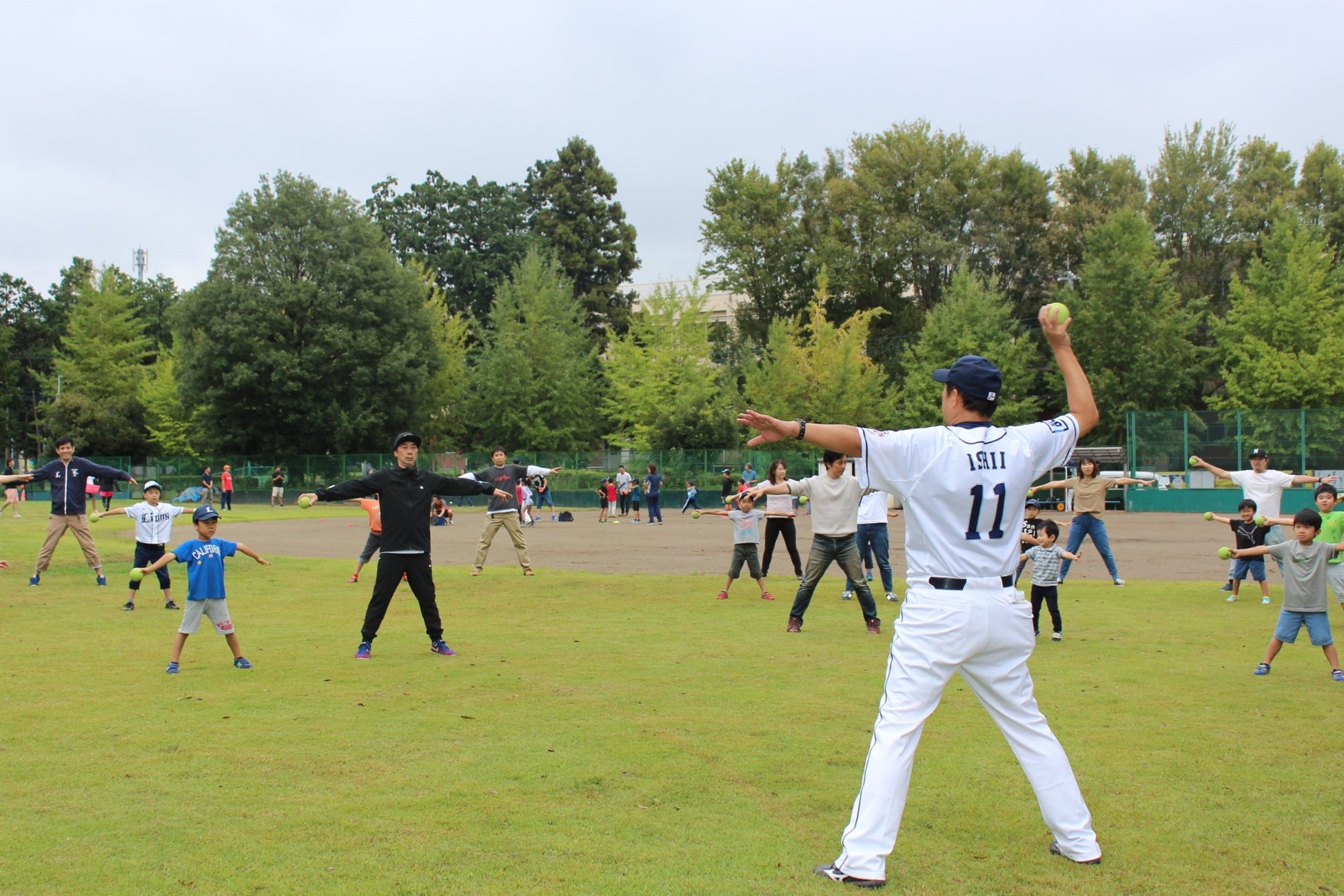 埼玉西武ライオンズob選手による おやこキャッチボール教室 22年10月9日 日 開催 狭山市立狭山台中央公園 西武造園株式会社のプレスリリース 埼玉西武ライオンズob選手による おやこキャッチボール教室 22年10月9日 日 開催 狭山市立狭山台中央公園 西武造園株式会社のプレスリリース