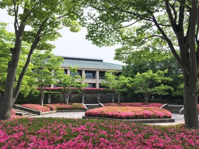 六角広場（滋賀県営都市公園びわこ文化公園）