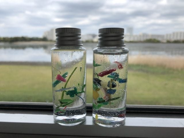 マイクロプラスチックを使ってハーバリウムを作ろう