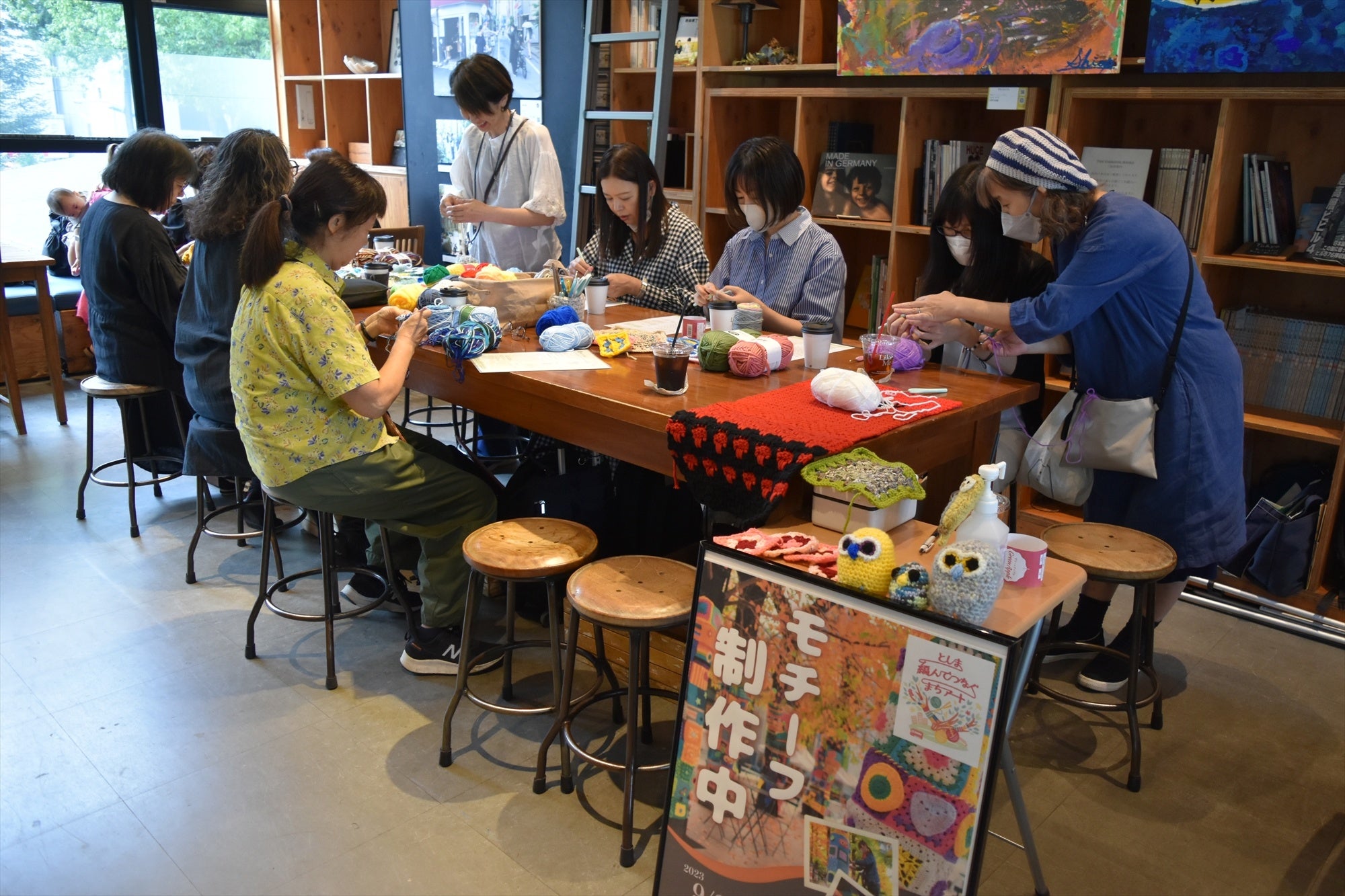 【モチーフ編み】講師によるレクチャーで初めての方、ブランクがある方も楽しく編めるようになりました