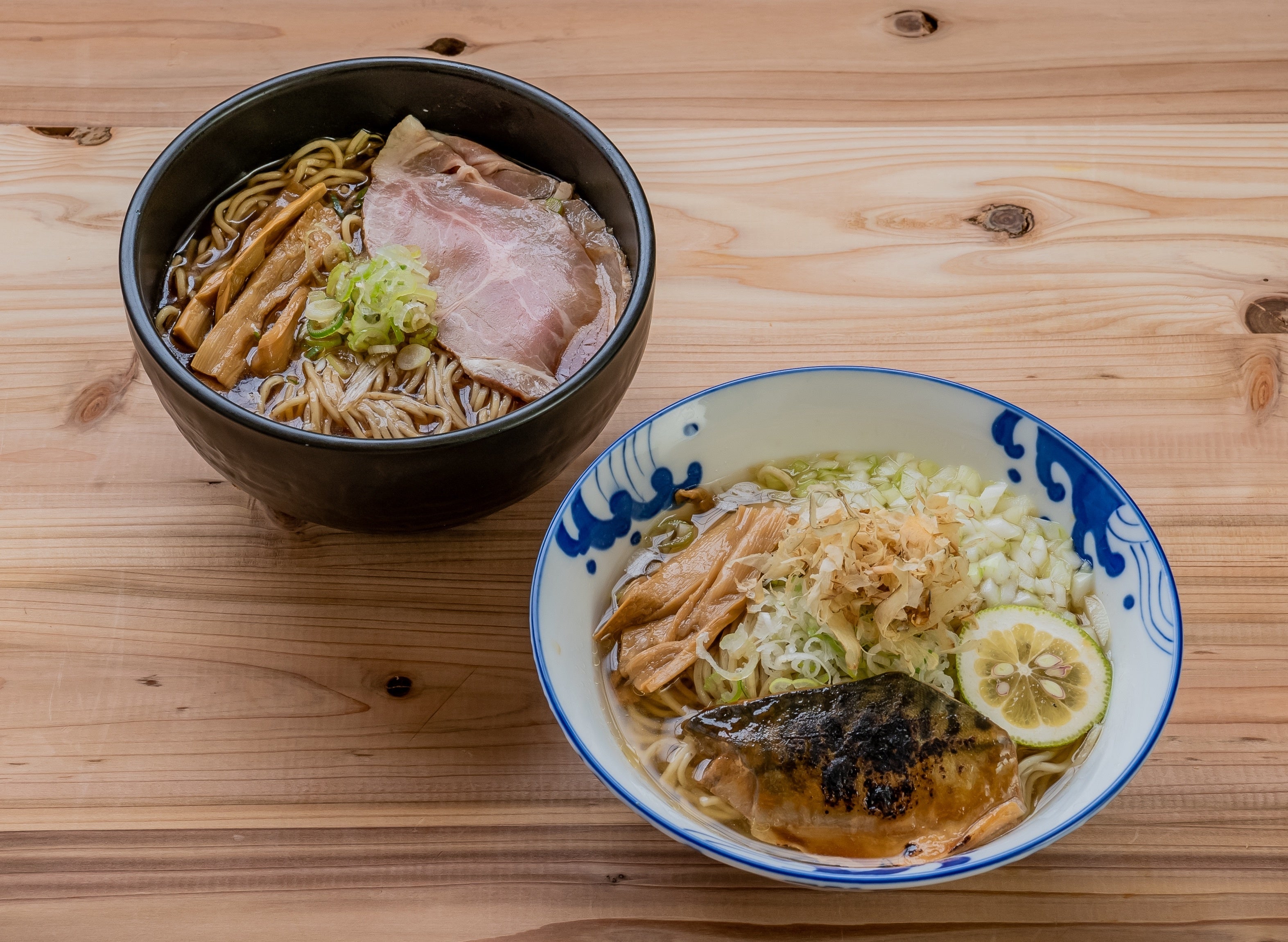 醤油糀ラーメン／炙りさばラーメン