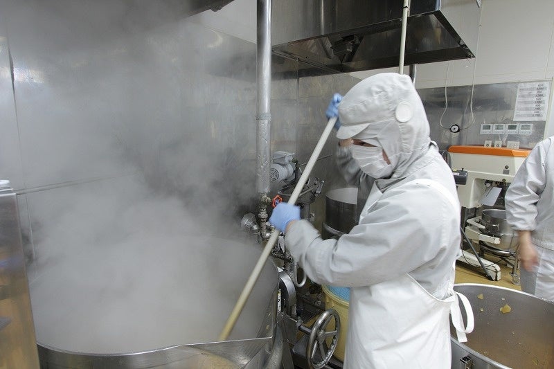 つきっきりで食材を炊き込む「炊き」製法