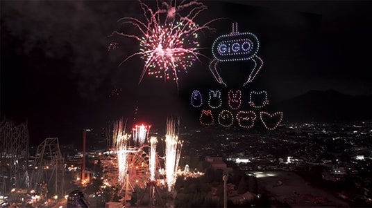 国内初「SKZOOドローン&花火ショー」に2万人の来園者が熱狂「SKZOO in 富士急ハイランド Produced by GiGO」メインイベントが開催 国内初「SKZOOドローン&花火ショー」に2万人の来園者が熱狂「SKZOO in 富士急ハイランド Produced by GiGO」メインイベントが開催