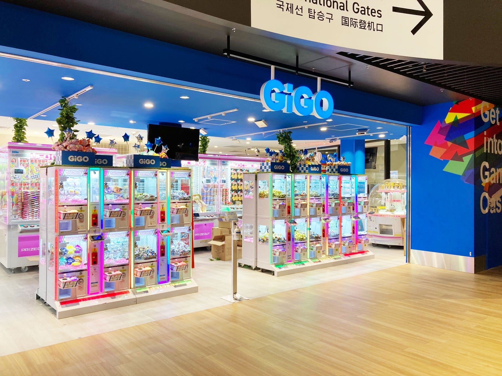 空港のターミナルビル内にGiGOのお店が登場!『GiGO 阿蘇くまもと空港』 3月23日(木)オープン! | 株式会社GENDA GiGO ...