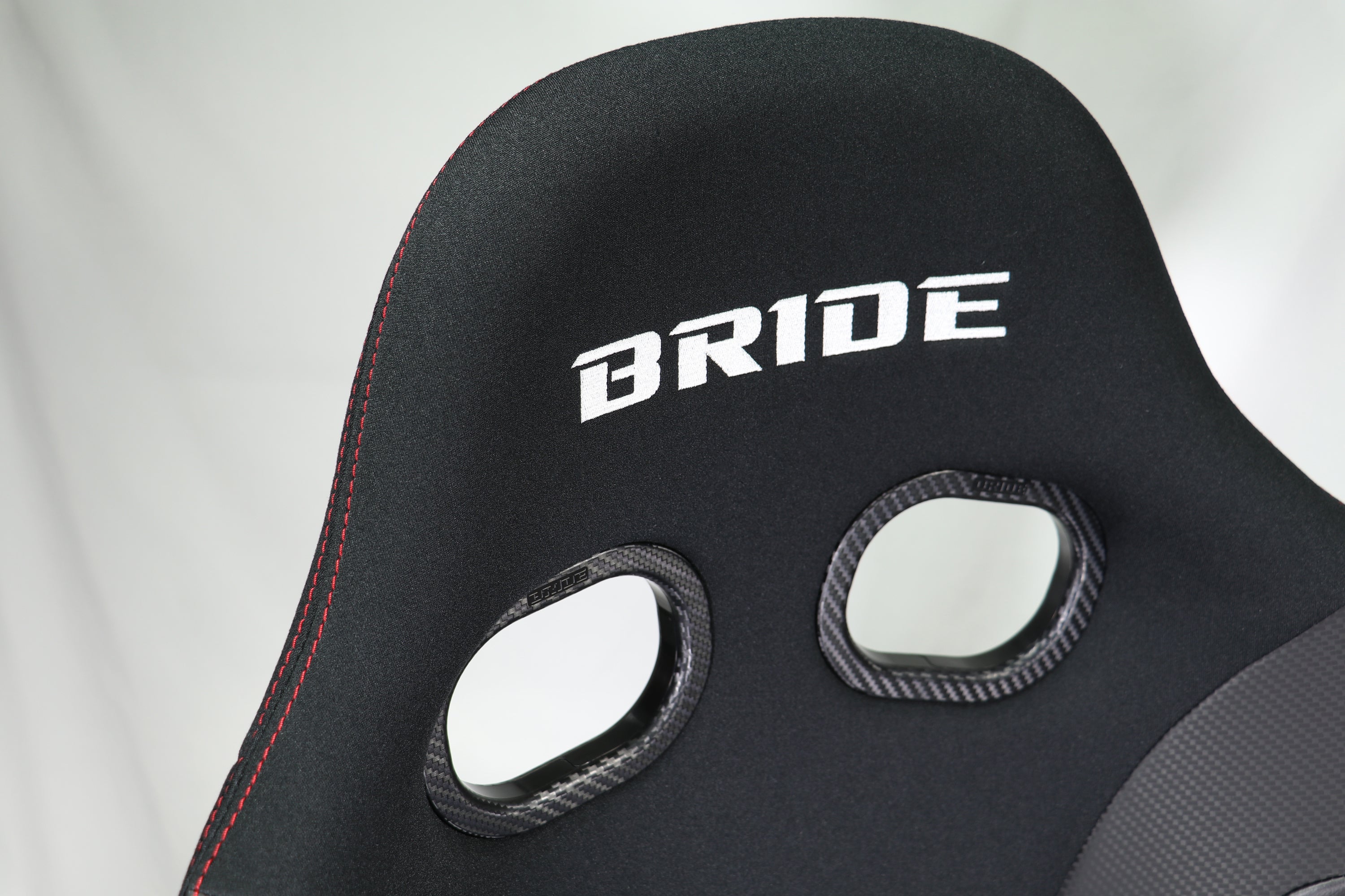 ヘッドレスト部