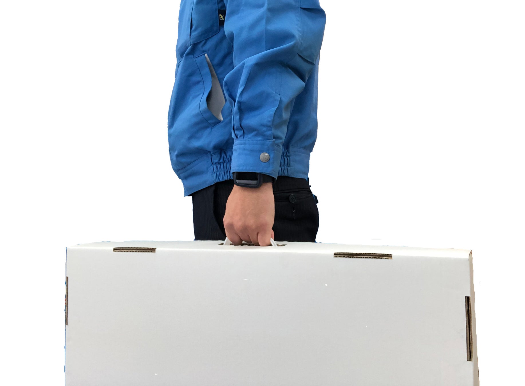 アウトドアセットの持ち運びの様子