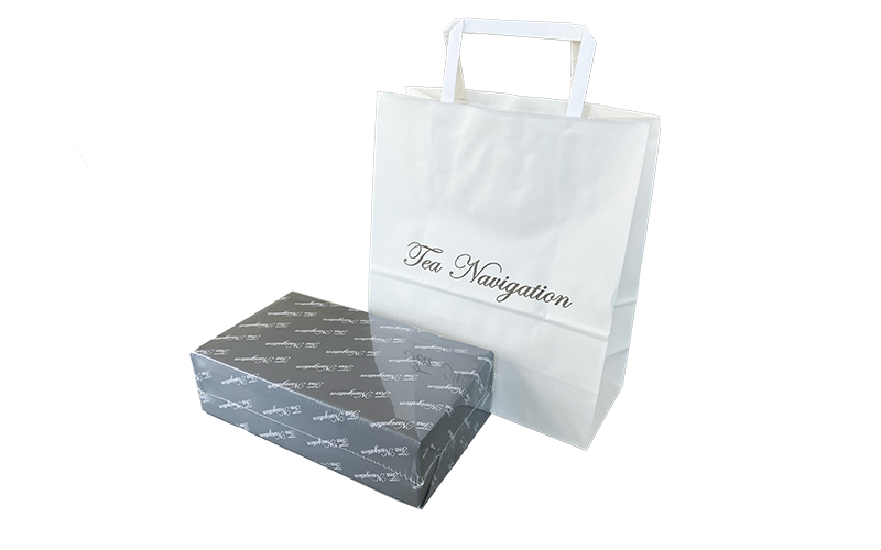 22包入は包装紙で包装済み。紙袋付き