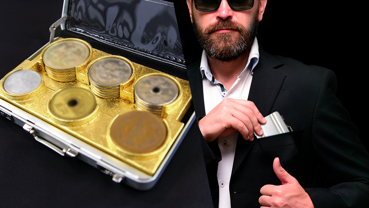 もうドラマや映画の世界だけではない！アタッシュケースからお金