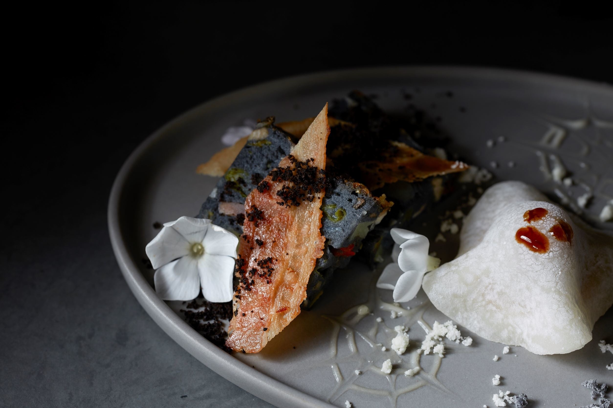 真っ黒ケークサレ