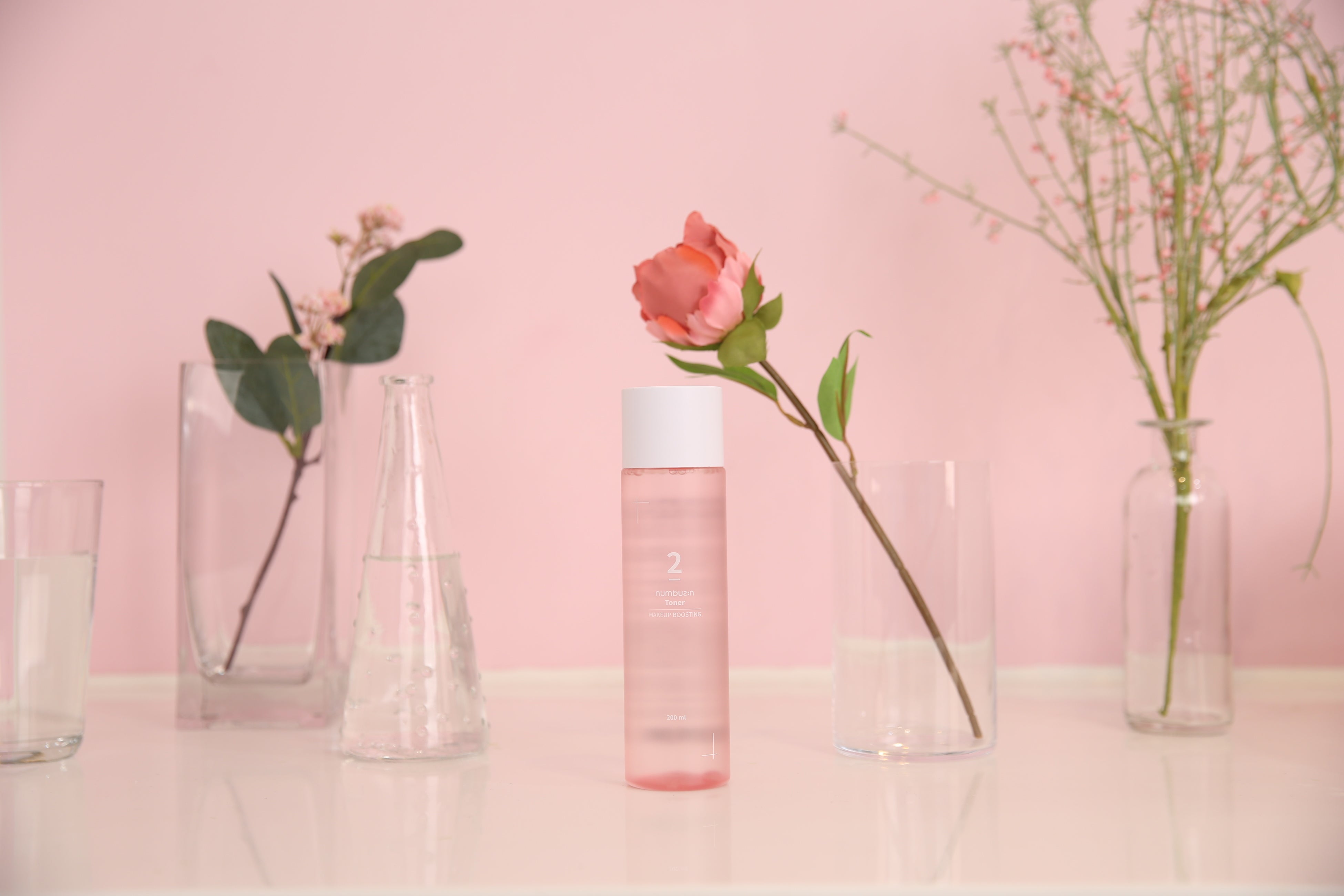 「2番 ぴたっとメイクトナー」価格：2,455円(税抜)