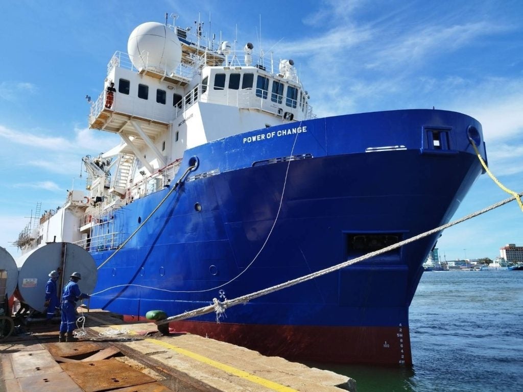 静岡県西部発★近隣指定地域内送料無料/引き取り値引有　エアウィーヴ　Dサイズ 静岡県西部発☆近隣指定地域内送料無料/引き取り値引有 エアウィーヴ