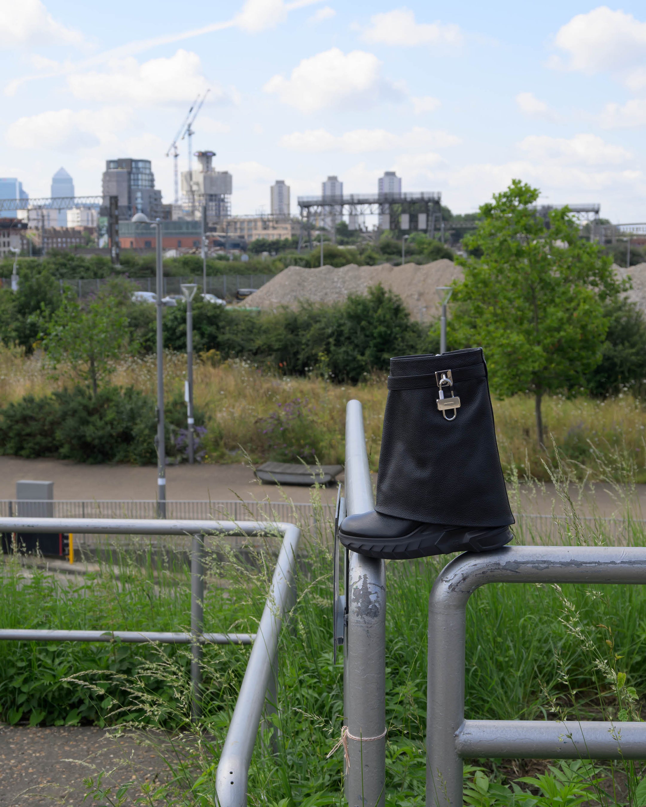 seen by Alessandro Furchino Capria（アレッサンドロ・フルキーノ・カプリア）