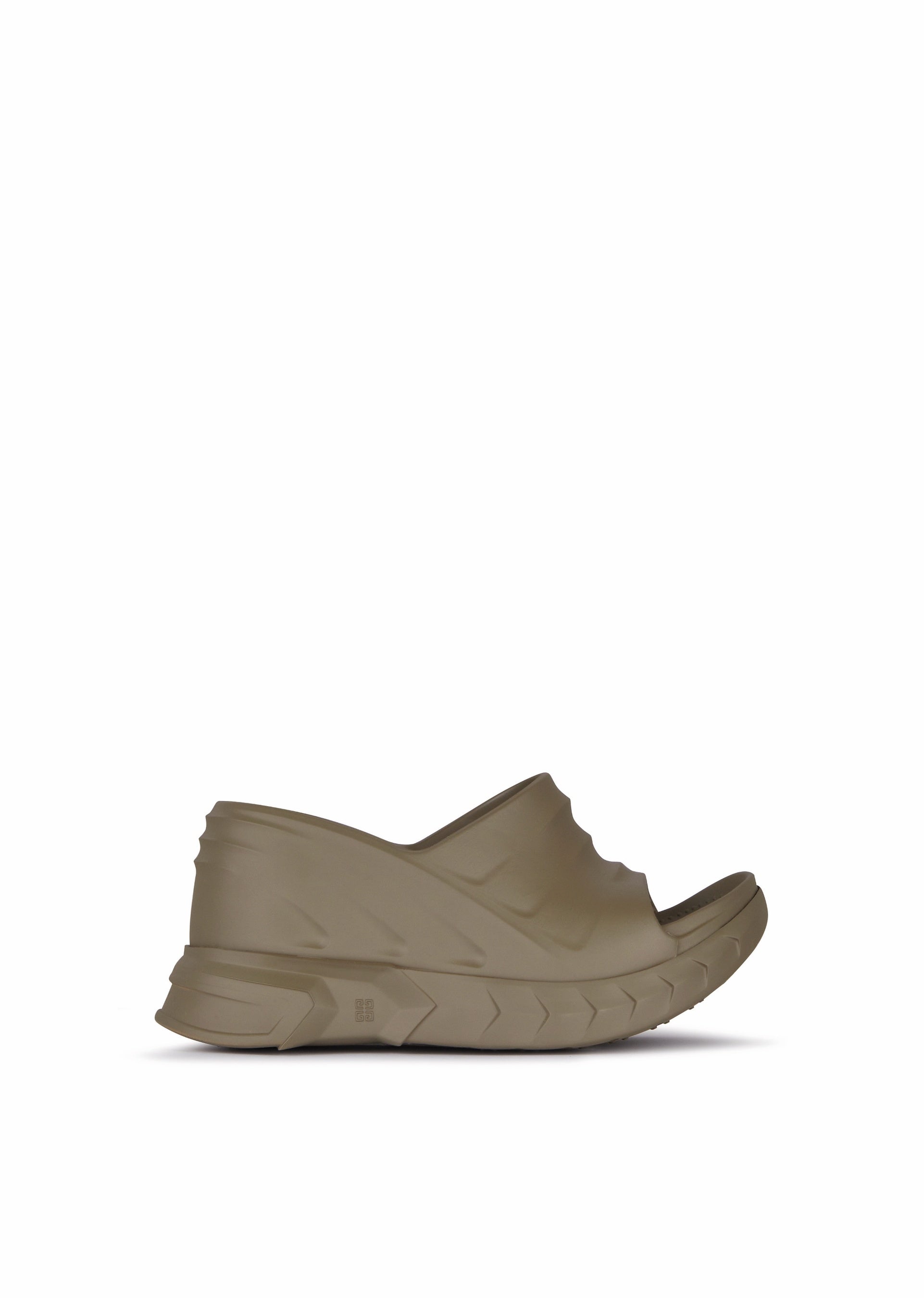 マシュマロウェッジサンダル