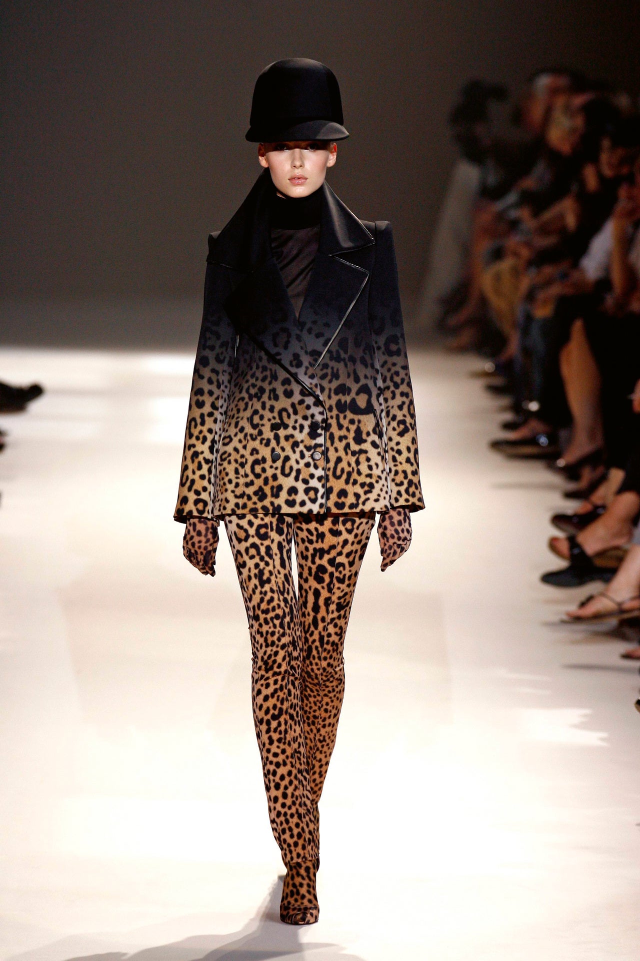 © firstVIEW Launchmetrics RICARDO TISCI – AW 2007-08 HAUTE COUTURE