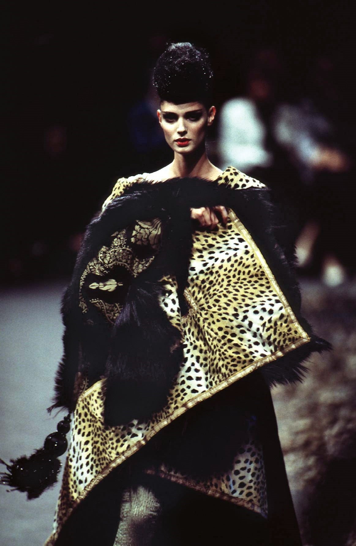 Amazon | Givenchy Catwalk: The Complete Collections | Samson