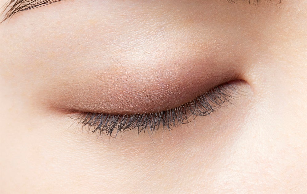 マットなのに透ける新感覚 パラドゥ シングルアイシャドウ に 透けるマット シリーズ誕生 私になじむ 旬のアンニュイ感が漂うイエローと ひと塗りで目もとに自然な陰影が叶うグレージュ の2色 パラドゥのプレスリリース マットなのに透ける新感覚 パラドゥ シングルアイシャドウ に 透けるマット シリーズ誕生 私になじむ 旬のアンニュイ感が漂うイエローと ひと塗りで目もとに自然な陰影が叶うグレージュ の2色 パラドゥのプレスリリース