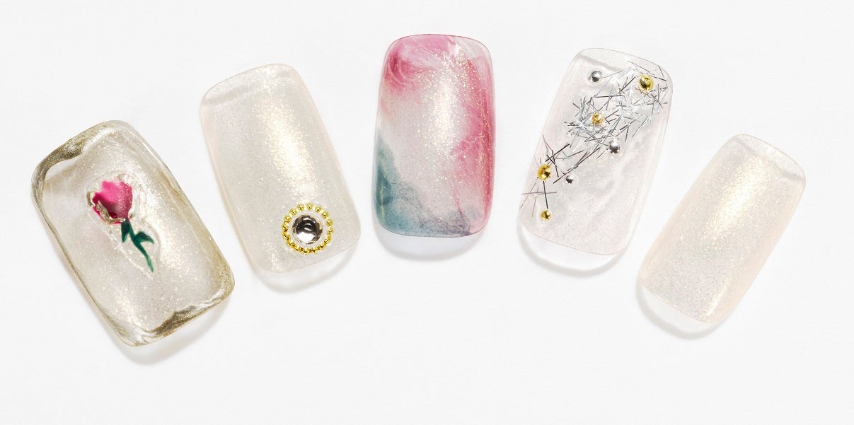 パラドゥ　ミニネイル＜GD05 ダズリング スター＞（アート例）