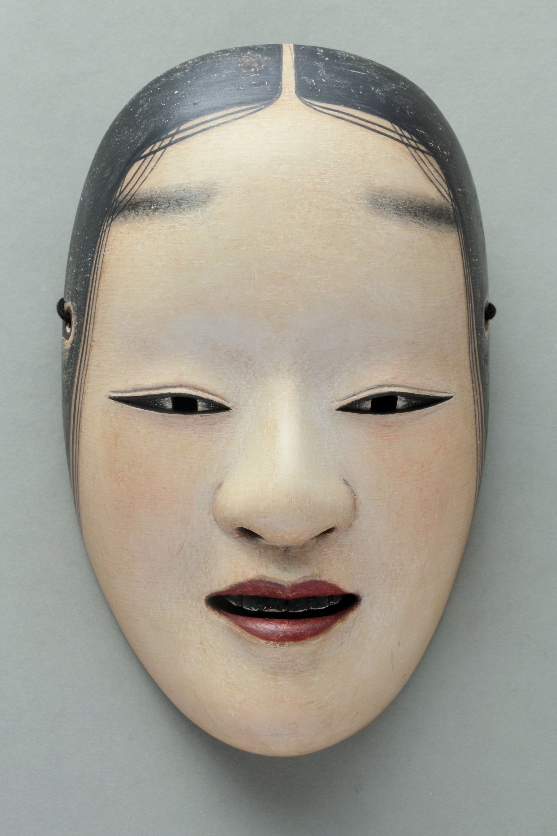 第20回能面公募展・写し面の部・最優秀賞作品　田中徳平さん（福岡県）作「増女（ぞうおんな）」