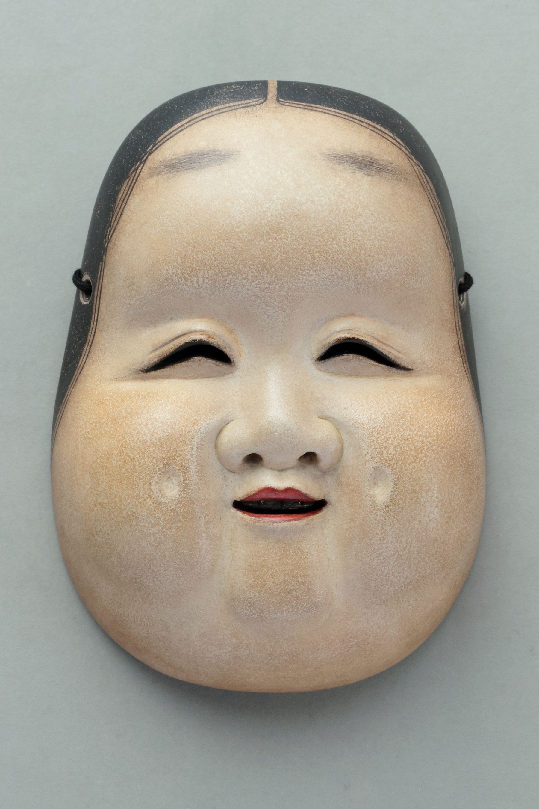 第20回全国能面公募展・創作能面の部・審査員特別賞作品　清水充子さん（京都府）作の能面「乙（おと）」