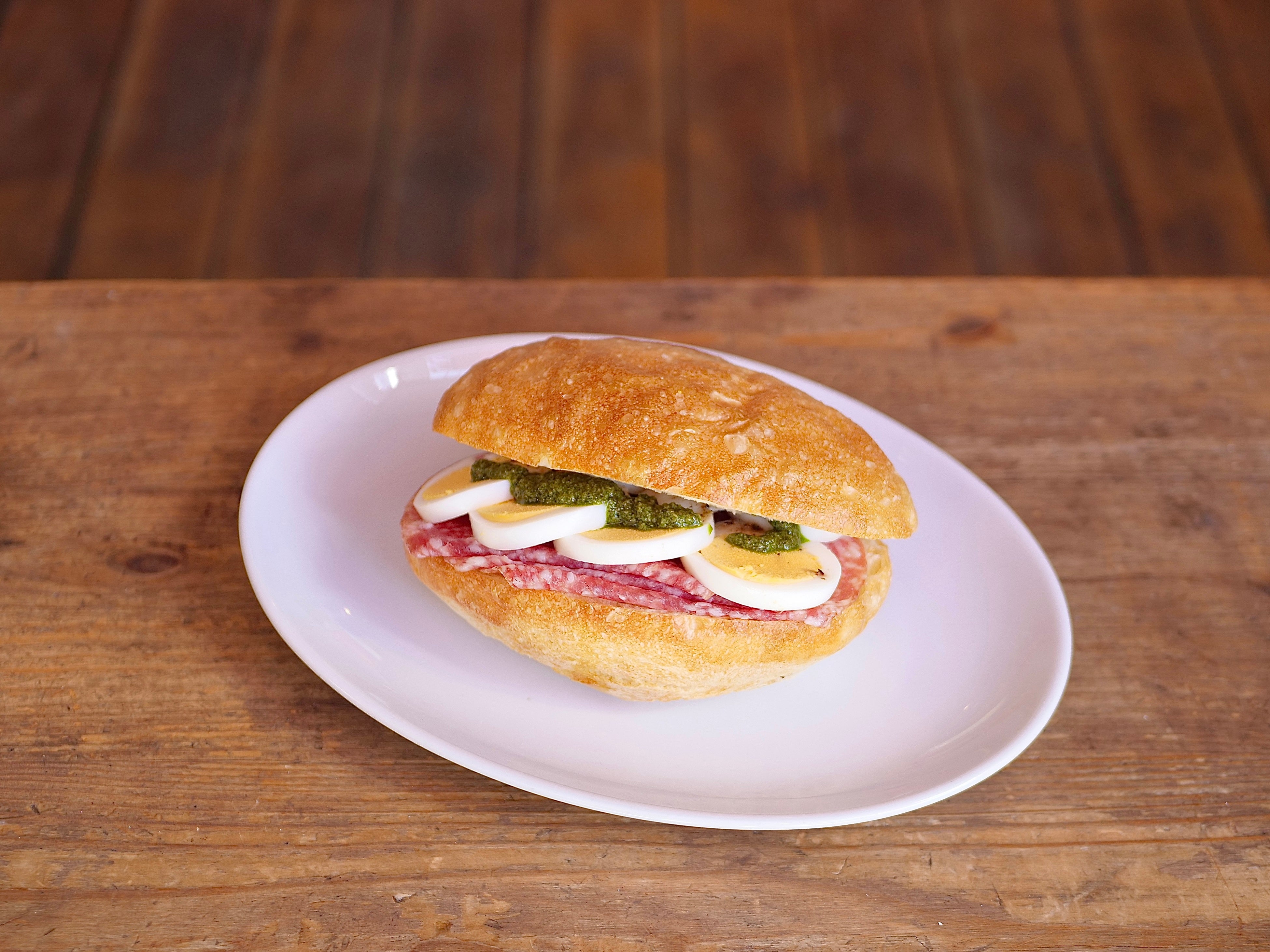 サラミとたまご