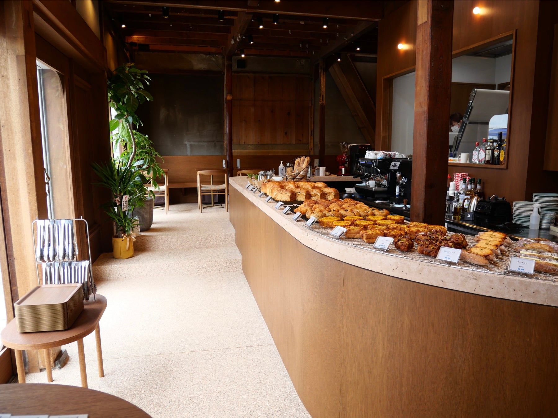 パンとエスプレッソとの新店舗が鎌倉由比ガ浜にオープン 株式会社日と々とのプレスリリース パンとエスプレッソとの新店舗が鎌倉由比ガ浜にオープン 株式会社日と々とのプレスリリース