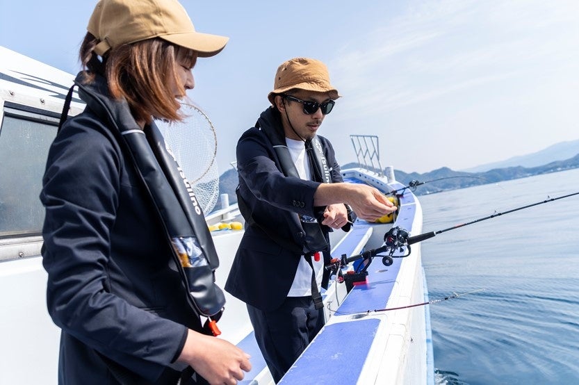 作業着スーツ発祥ブランド Wws 釣具のイシグロがコラボレーション 機能性スーツを着て釣り を楽しむ新しいスタイルをご提案 株式会社オアシスライフスタイルグループのプレスリリース 作業着スーツ発祥ブランド Wws 釣具のイシグロがコラボレーション 機能性スーツを着て釣り を楽しむ新しいスタイルをご提案 株式会社オアシスライフスタイルグループのプレスリリース