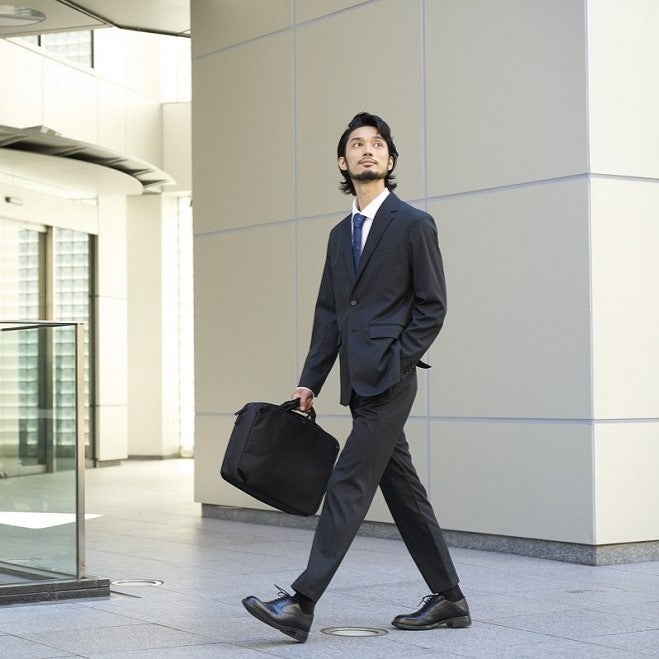 【未使用に近い】FOOT INDUSTRY 本革 43〈定価28,600円〉 未使用に近い】FOOT INDUSTRY 本革 43〈定価28,〉
