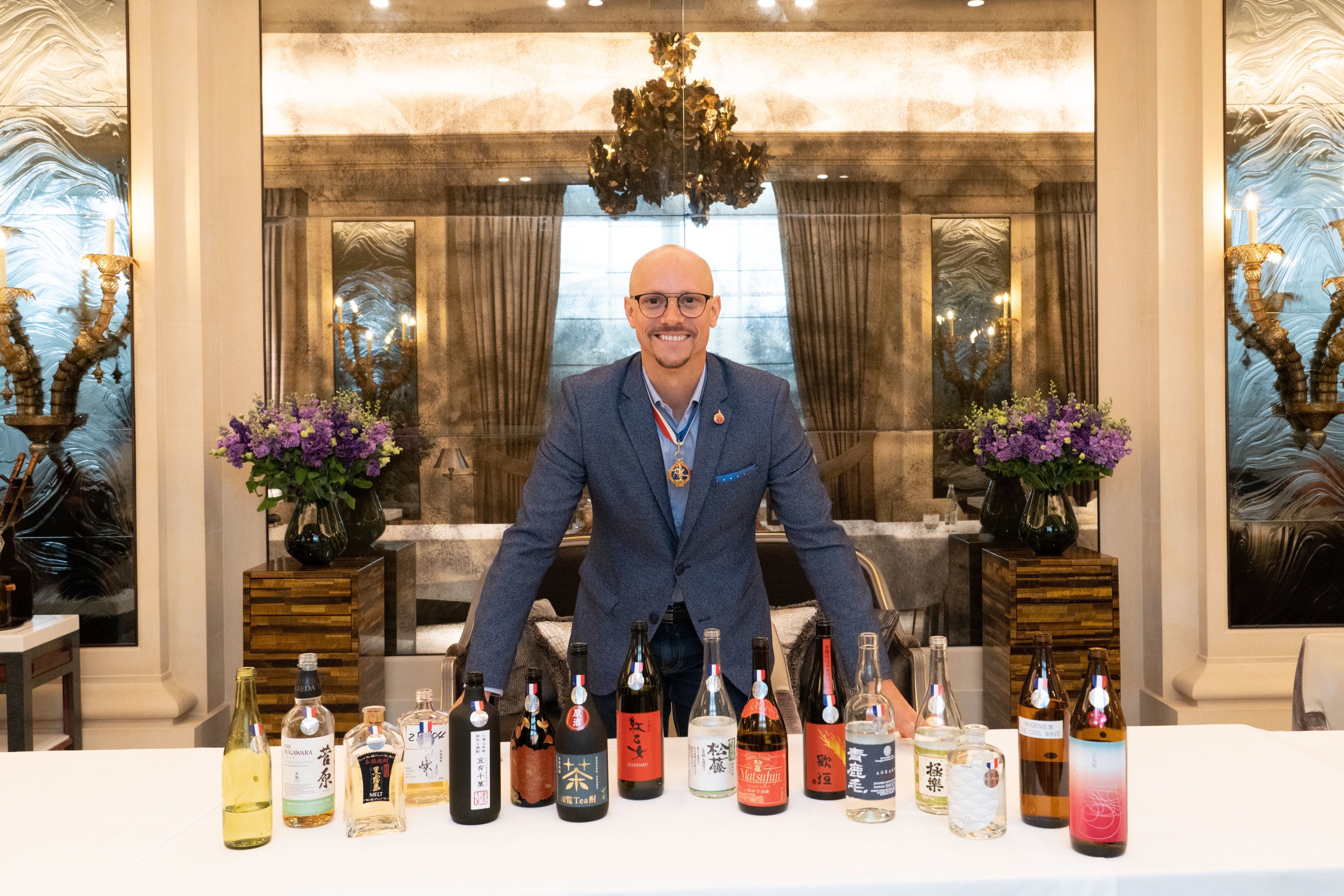 審査委員長のChristophe Davoine（クリストフ・ダヴォワンヌ）氏と2022年度の決勝進出TOP16銘柄