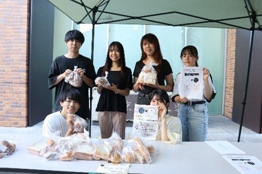 馬渡ゼミブルーム班の学生６名