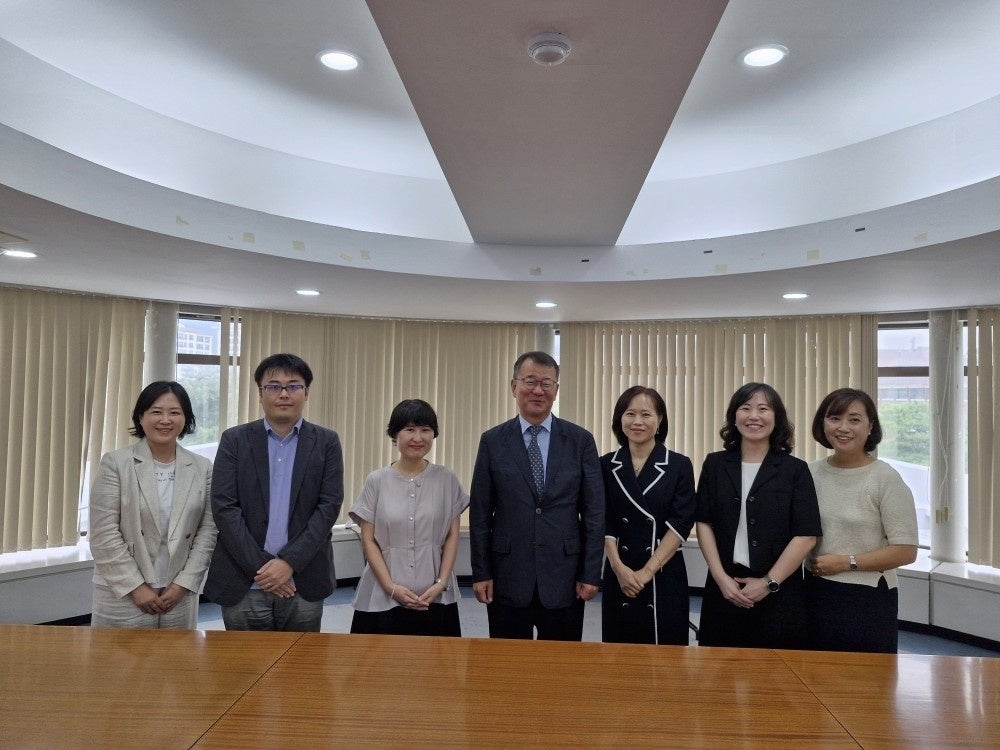 包括留学協定締結式参加メンバー