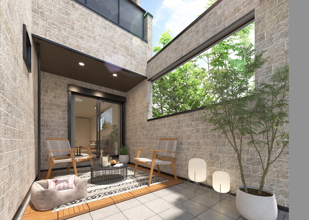 プライバシーに配慮した オープンエアのテラス（パティオ）