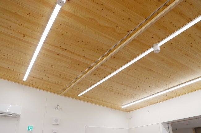 CLTパネルでできた天井