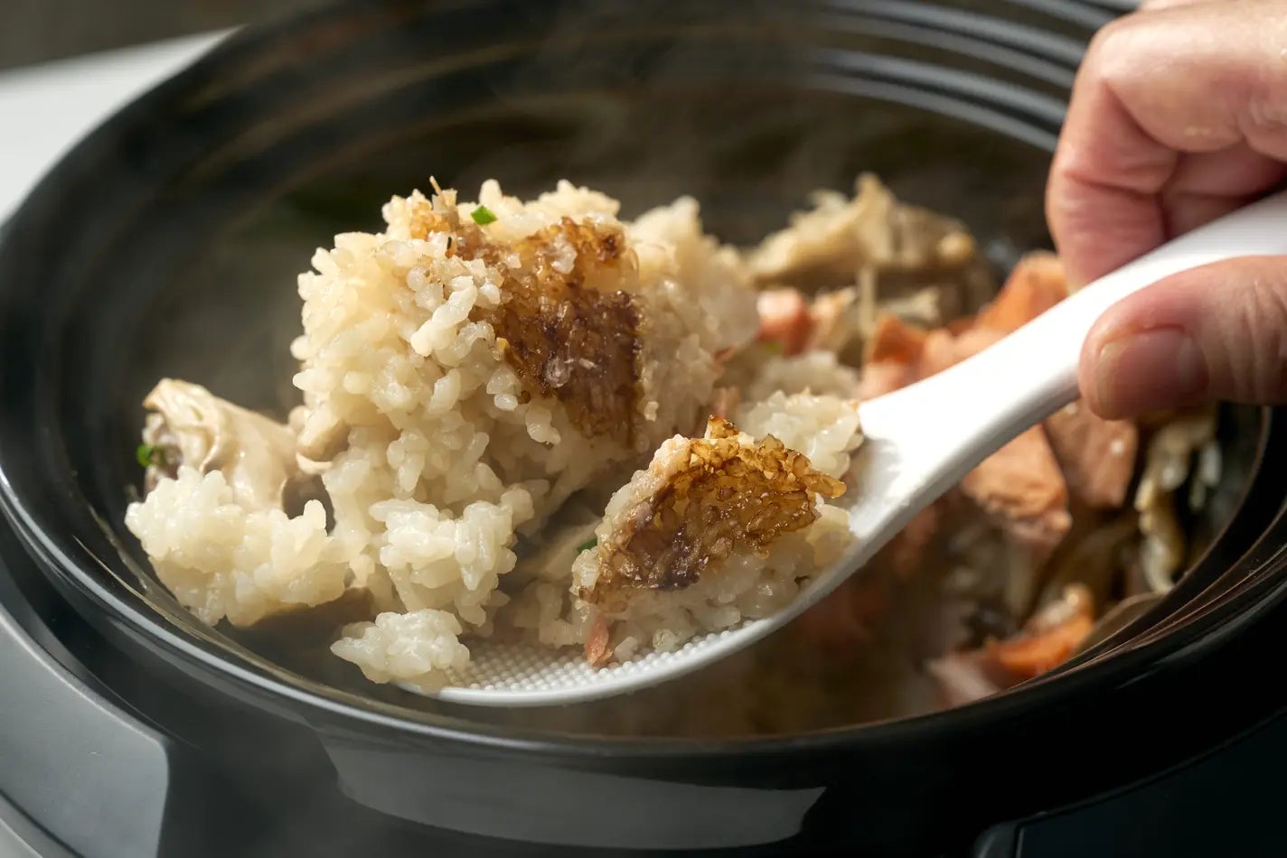 応援購入総額3,000万円突破!『カマノ土鍋炊飯器』がCAMPFIREで大きな 応援購入総額3,000万円突破!『カマノ土鍋炊飯器』がCAMPFIREで大きな
