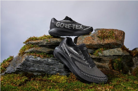 MOAB SPEED 2 REFLECTIVE GORE-TEX®」、「MORPHLITE REFLECTIVE MOAB SPEED 2 REFLECTIVE GORE-TEX®」、「MORPHLITE REFLECTIVE