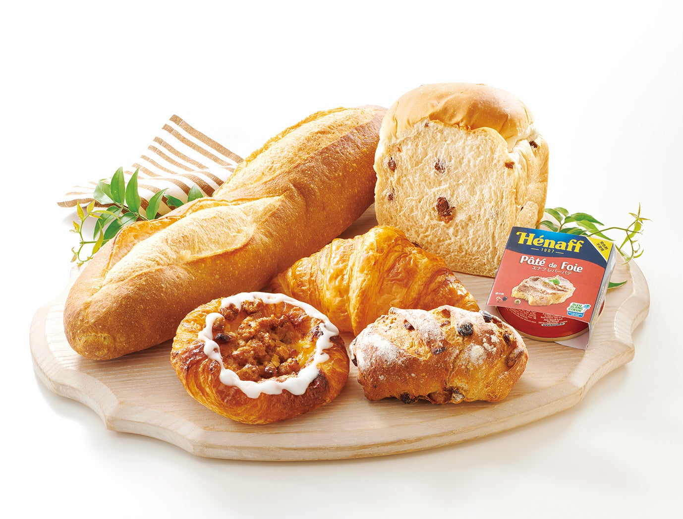 食料品ではお楽しみ袋やスペシャルメニューを展開（イメージ）