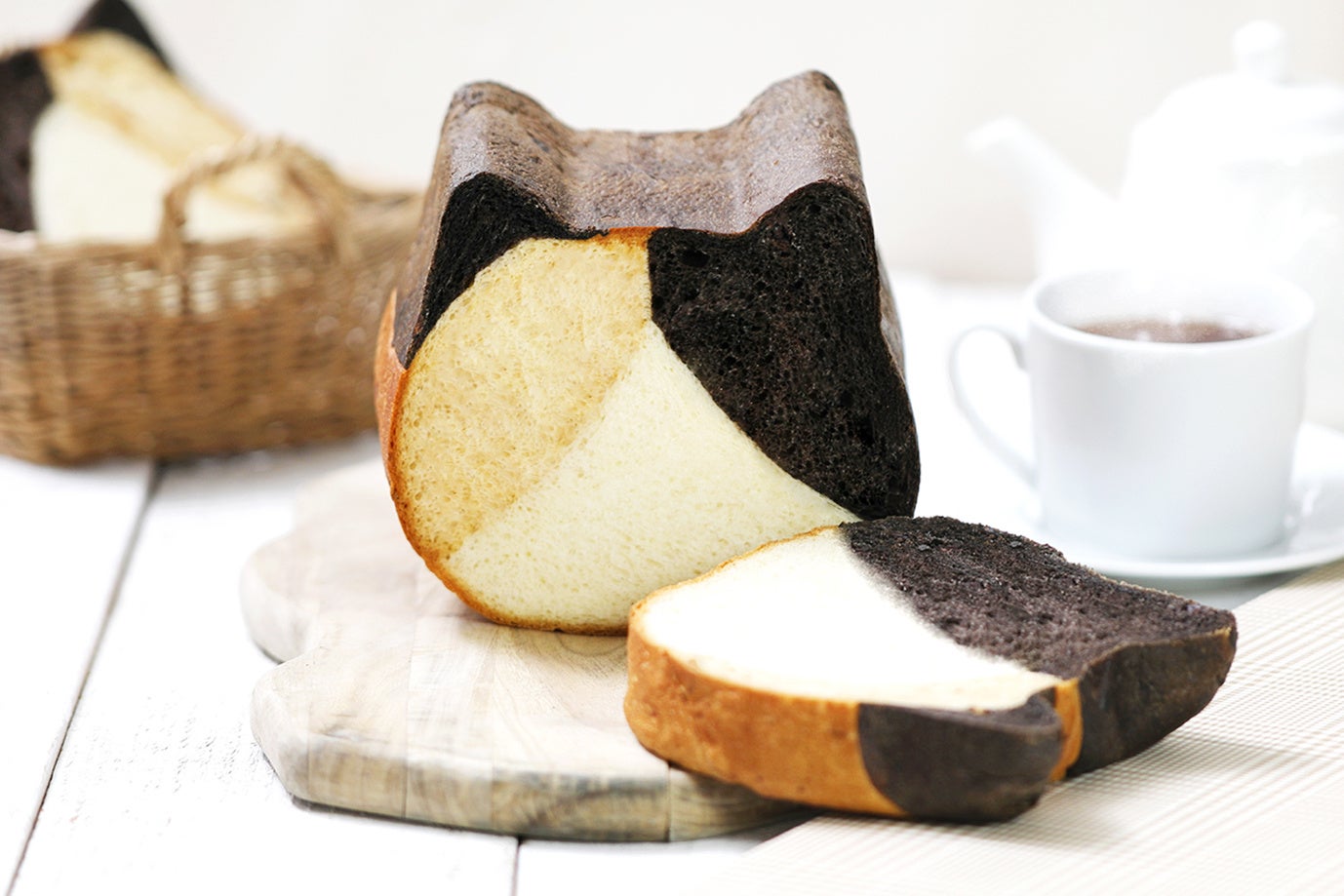オンライン限定！人気商品が25％OFF！SNSで話題のねこねこ食パン