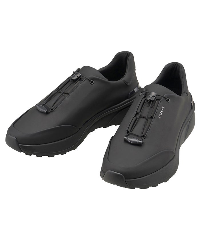 DESCENTE ALLTERRAIN」から履き心地とミニマルな機能美を追求