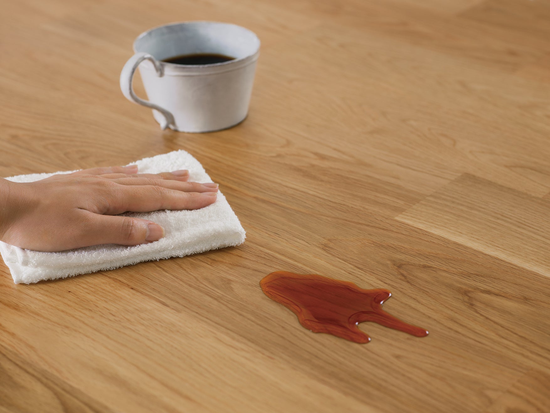 水廻り、カウンター、階段など様々な用途に使用いただける、銘木挽き板