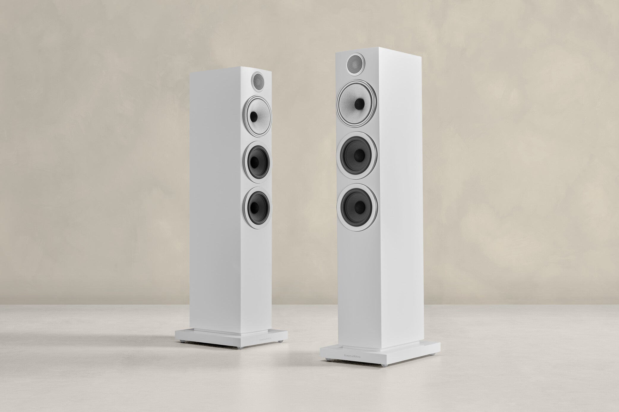Bowers & Wilkins ホワイト スピーカー Bowers & Wilkins新製品] Bowers & Wilkins New 700 Series