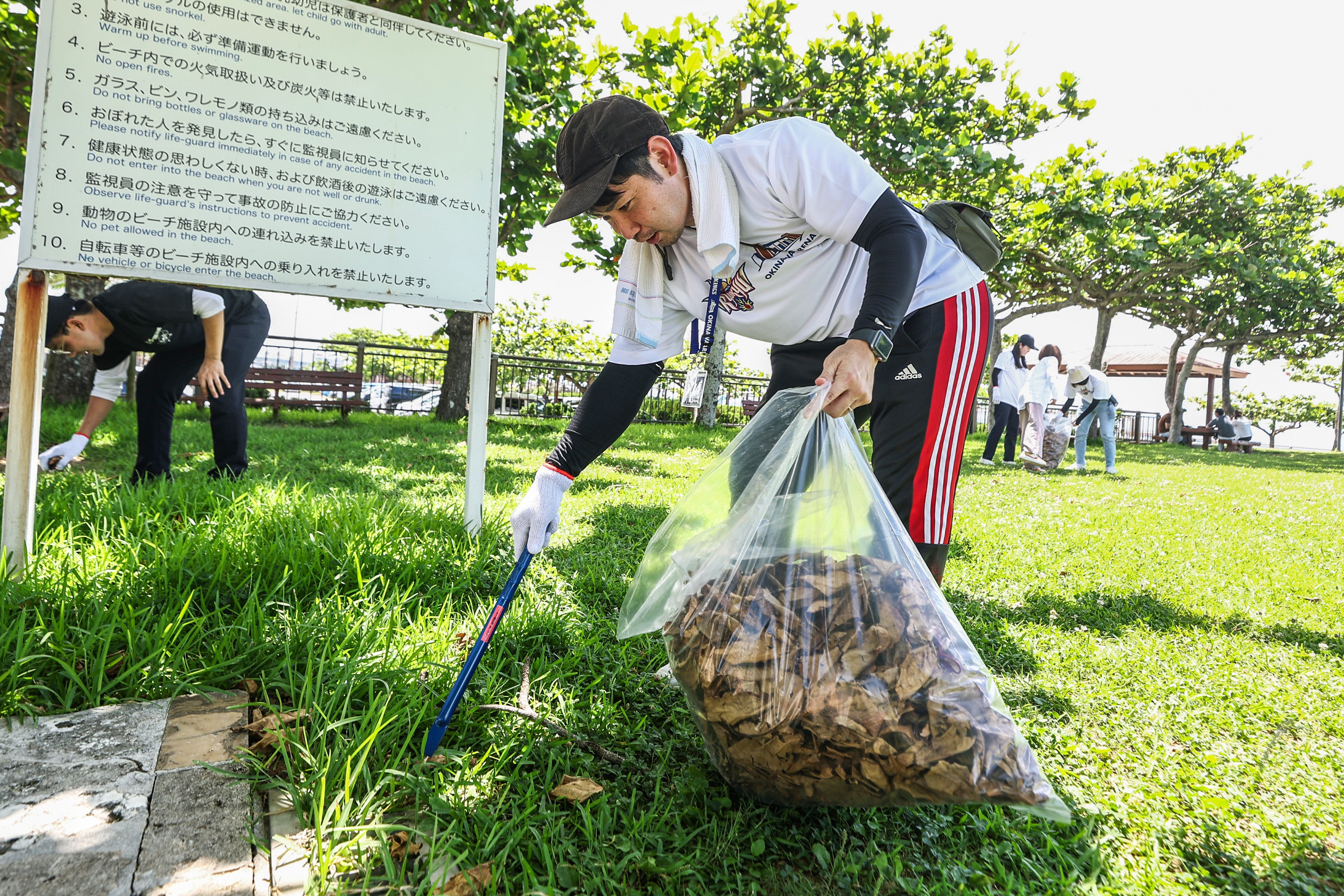 宜野湾トロピカルビーチビーチクリーン活動 参加のご報告 | 沖縄