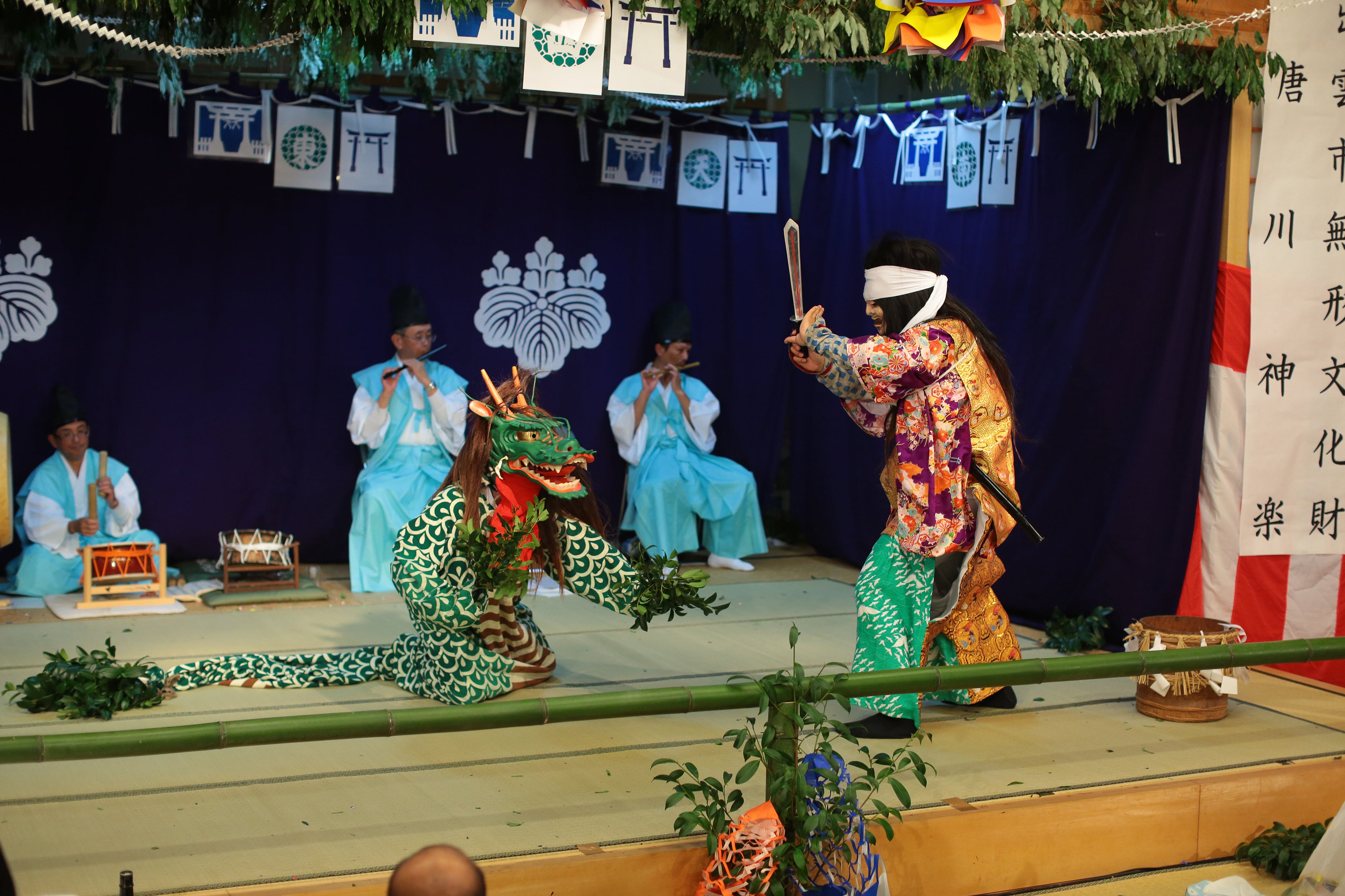 唐川神楽〈 素盞(すさ) 〉のトカゲ蛇(じゃ)　出雲市