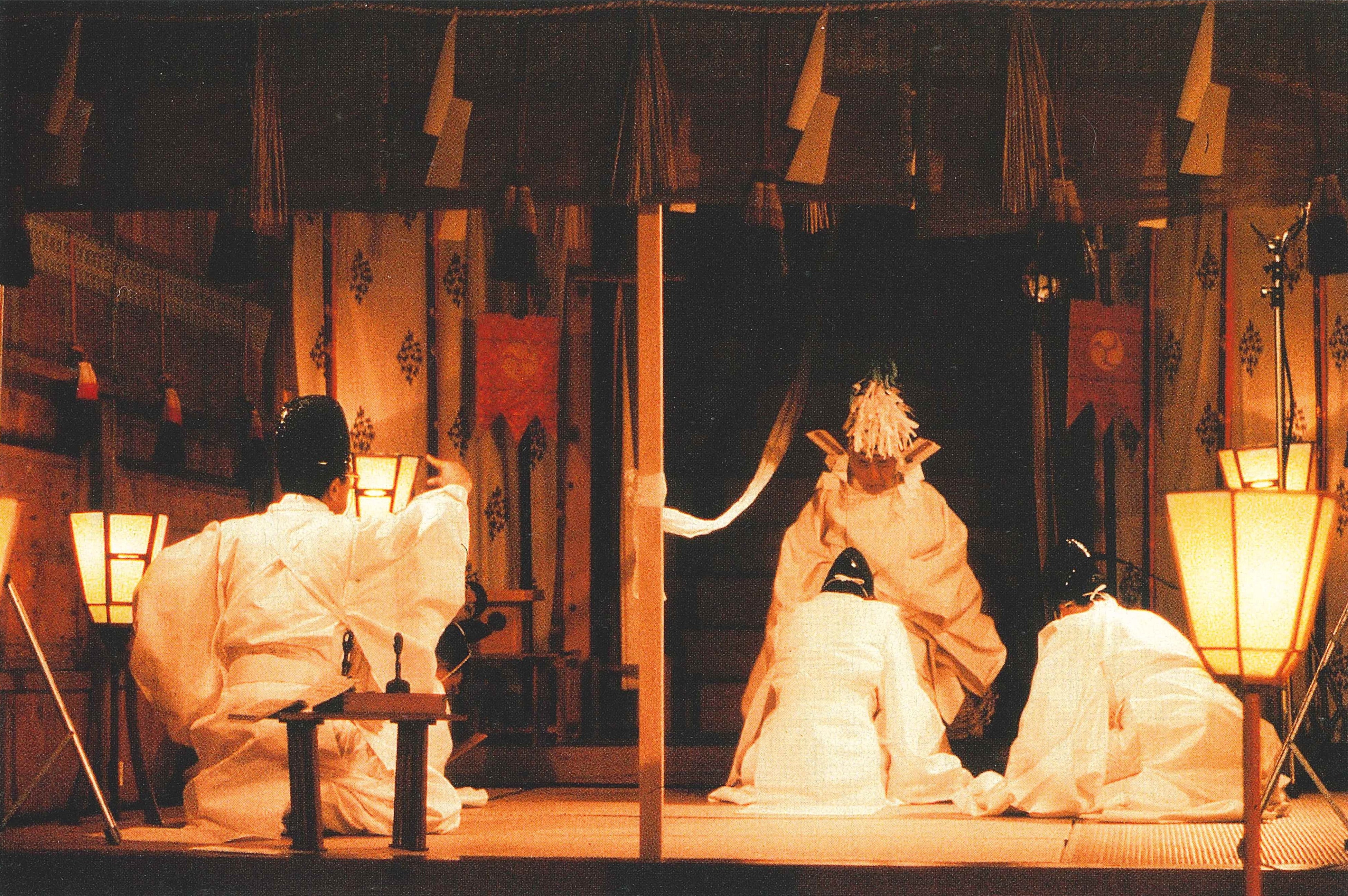 大原神職神楽「御託宣神事」　雲南市