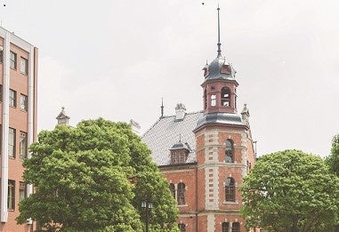 同志社大学クラーク館（同志社大学提供）