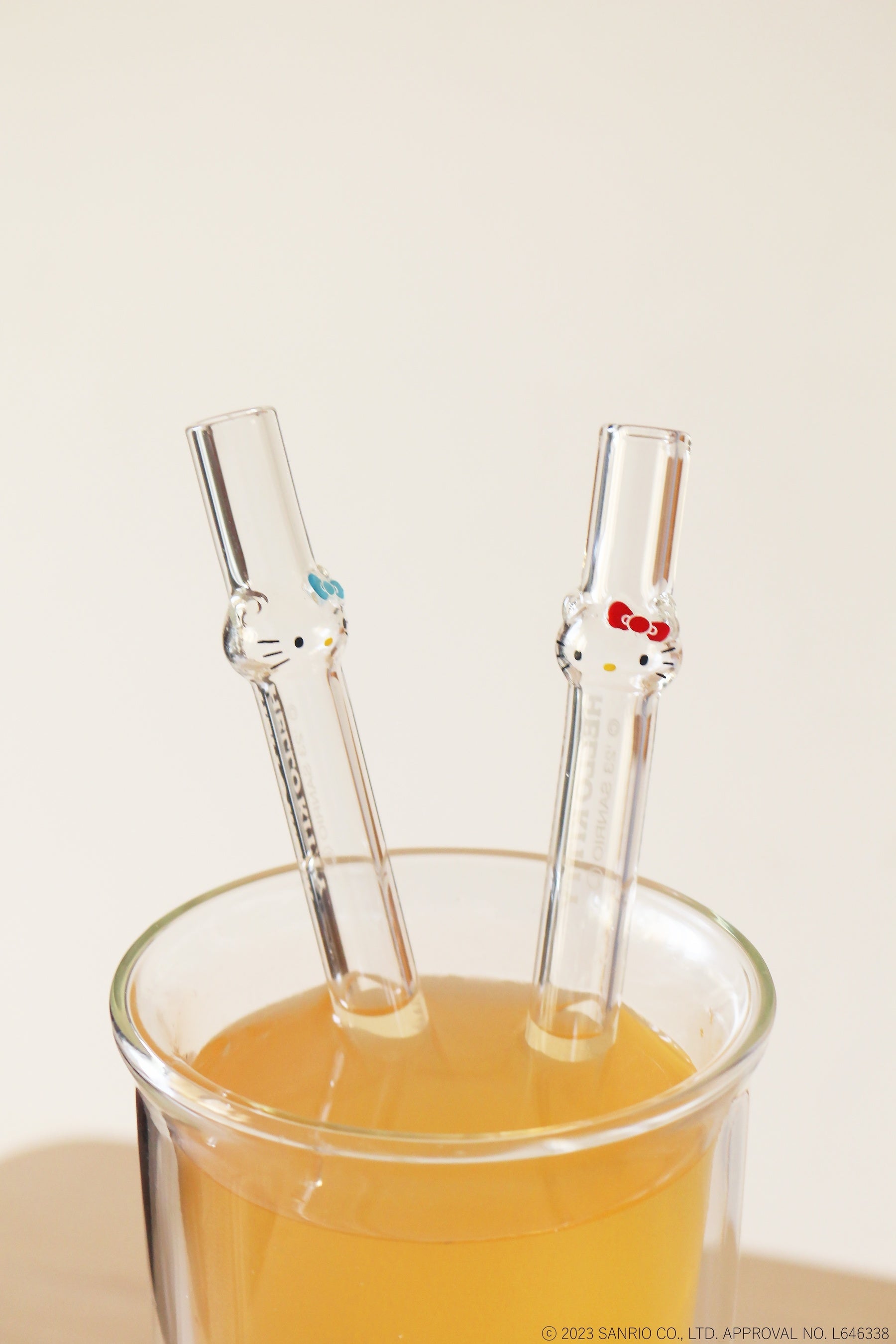 「ハローキティ」ストロー