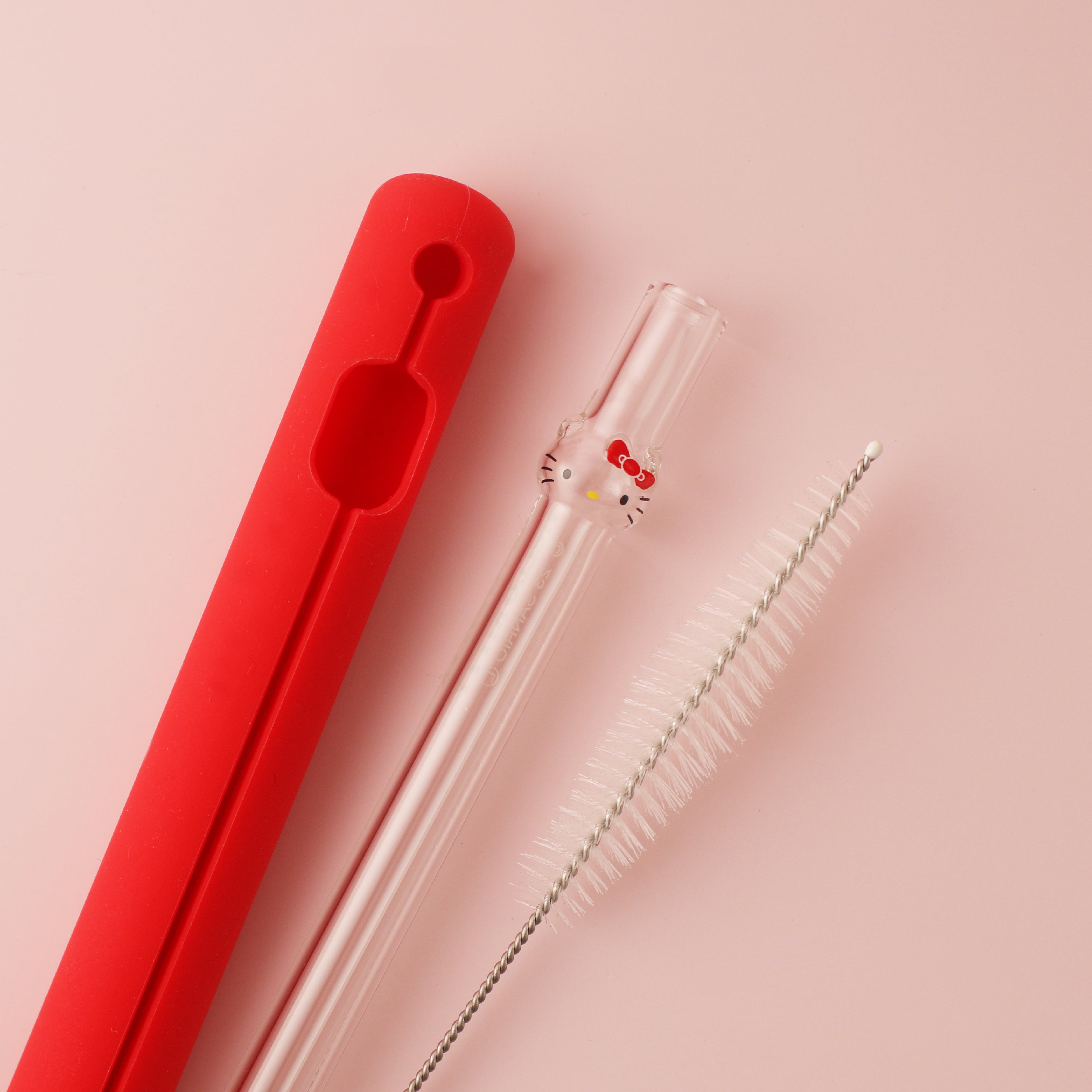 「ハローキティ」ストロー　シリコンケースと洗浄ブラシが付属