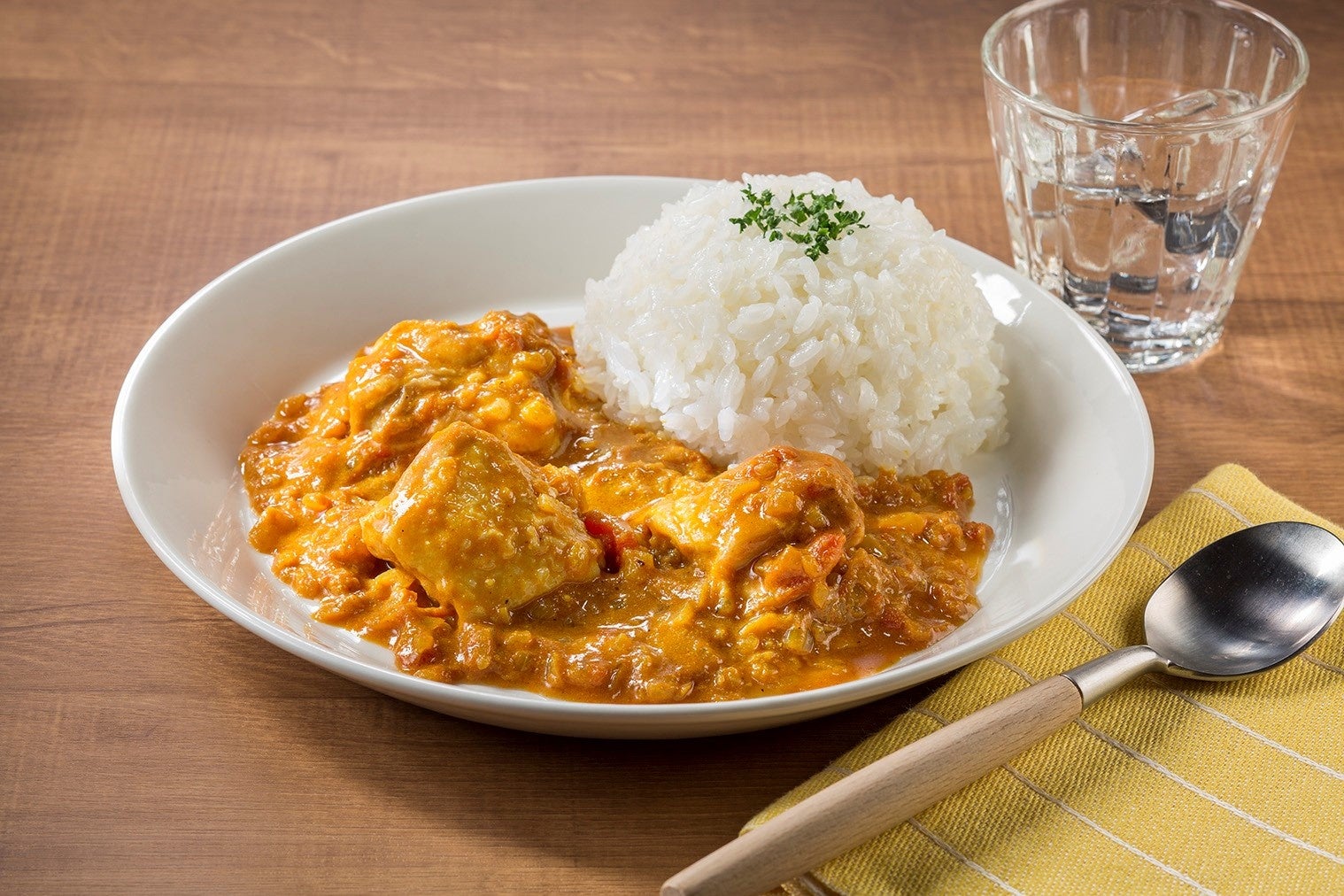 【 本製品を使ったレシピ「タクコミックスで作るチキンカレー」 】
