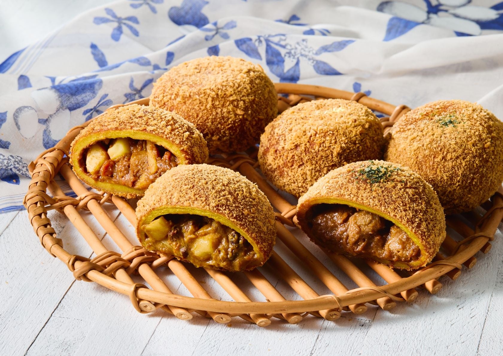 カレーパン専門店 「ハウス カレーパンノヒ」から、初となる