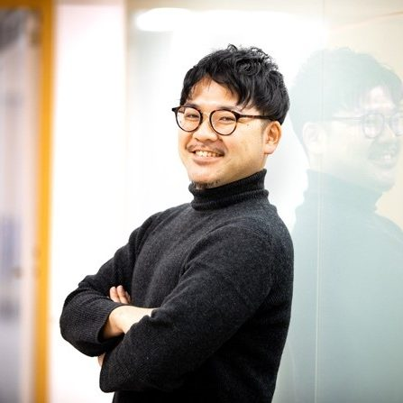 株式会社SPACE WALKER　　　　代表取締役CEO 眞鍋顕秀